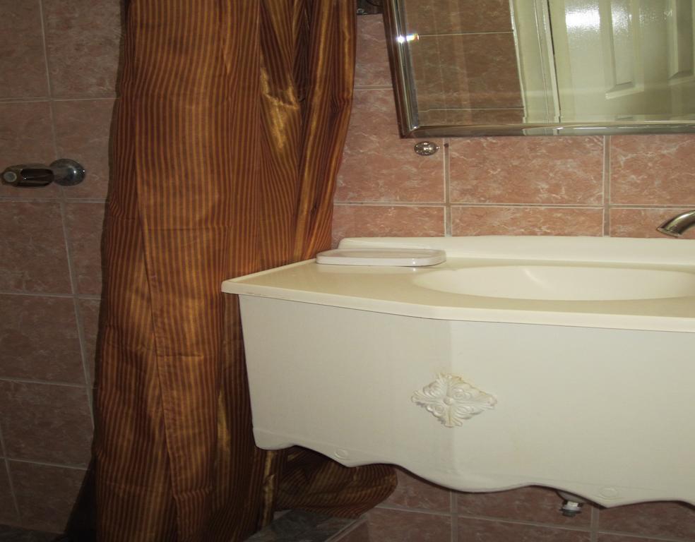 Narakiel's Inn Roseau Bagian luar foto