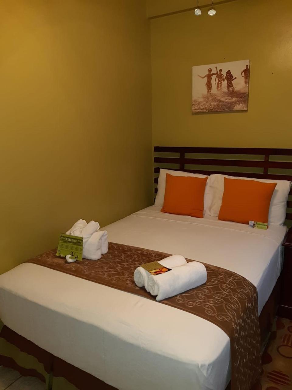Narakiel's Inn Roseau Bagian luar foto